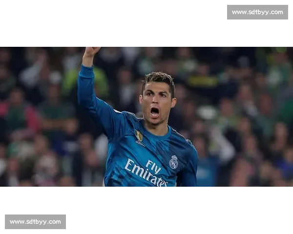 文班亚马跨界封神！C 罗式电梯球破门，篮球足球双天赋引爆体坛