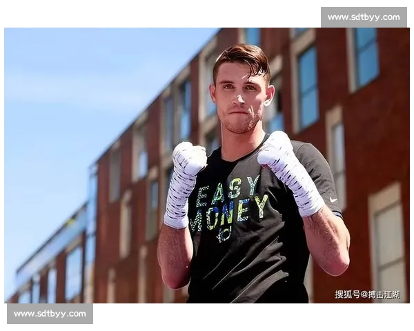 前蝇量级冠军弗朗斯遭重拳 KO,职业生涯遭遇重创 前蝇量级冠军弗朗斯遭重拳 KO,职业生涯遭遇重创