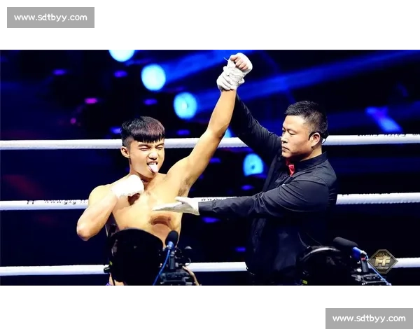 袁鹏杰晋级 Glory-RISE 合办赛事决赛！中日拳王终极对决剑指复仇