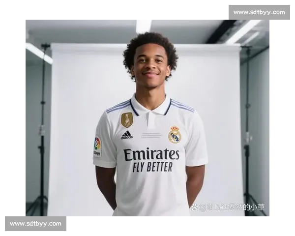 阿诺德自由身加盟皇马：1000 万欧买断开启银河战舰新篇章