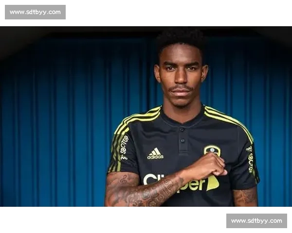 菲尔波告别利兹联！英冠冠军功臣将开启西甲新篇章